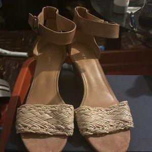 Used Nine West Leather and Straw Wedges Sandals Size 11M